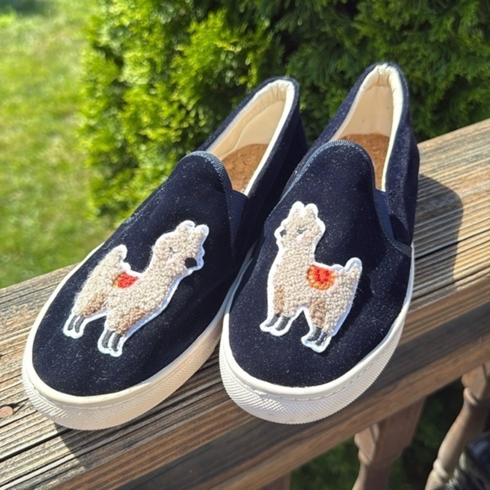 Anthropologie Soludos Kissing Llama Navy Blue Velvet Sneakers Size 7.5